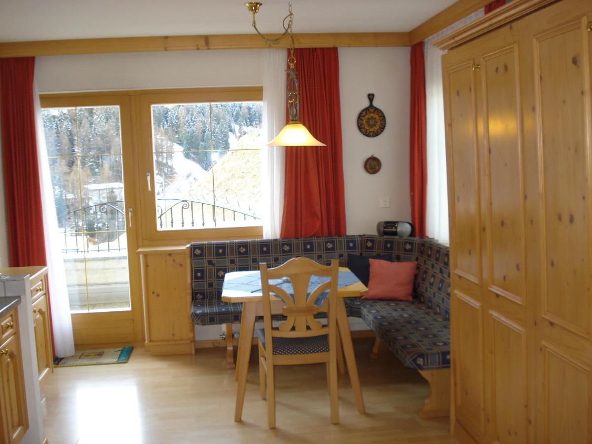 Chasa Valetta Apartment Samnaun Room photo