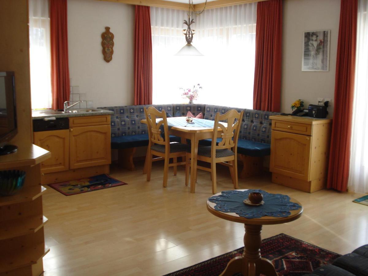 Chasa Valetta Apartment Samnaun Room photo